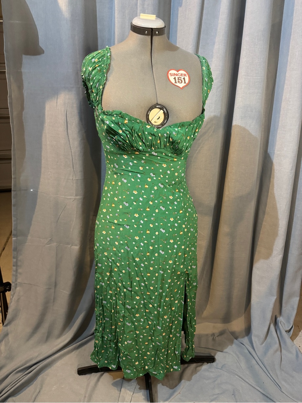 Astr Green Floral Sweetheart Midi Dress with Cap Sleeves